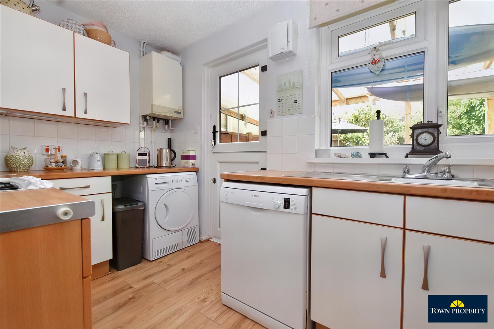 Property Details for Cavalry Crescent Eastbourne East Sussex BN20 8RL